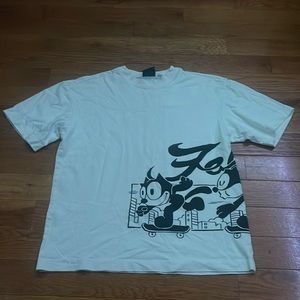 White H&M tee